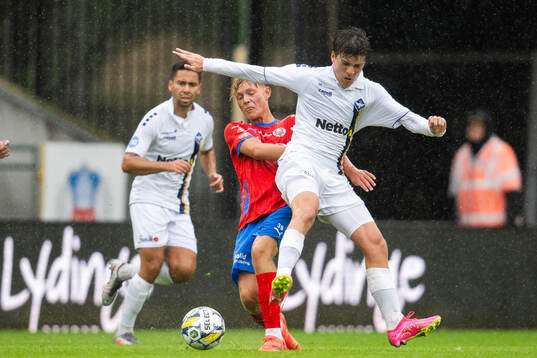Helsingborgs Alvin Nordin och Köges Mike Jensen