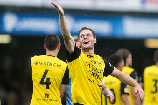 Mjällbys Jacob Bergström jublar