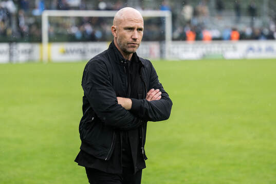 Malmö FFs tränare Henrik Rydström deppar