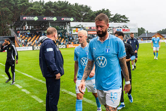 Malmö FFs Otto Rosengren och Pontus Jansson deppar