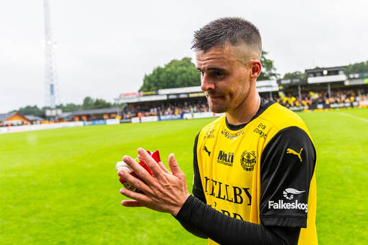 Mjällbys Jesper Gustavsson jublar