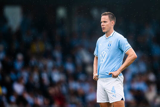 Malmö FFs Niklas Moisander deppar