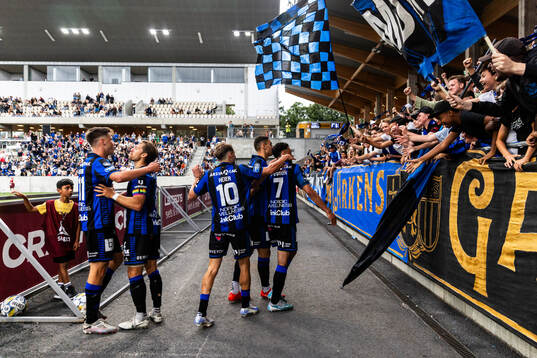 Sirius spelare jublar