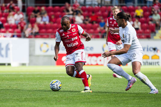 Kalmars Abdussalam Magashy och Brommapojkarnas Nikola Vasic