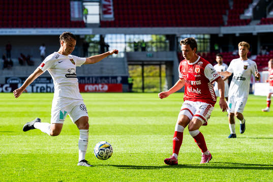 Brommapojkarnas Alex Timossi Andersson och Kalmars Max