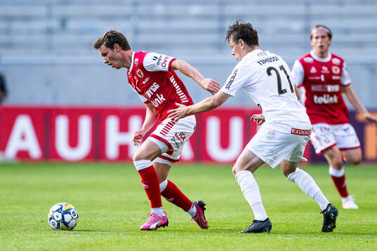 Kalmars Max Svensson och Brommapojkarnas Alex Timossi