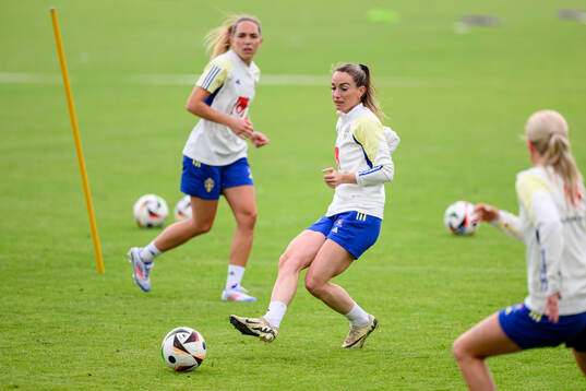 Kosovare Asllani