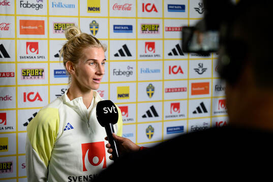 Sofia Jakobsson is being interviewed