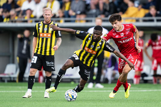 Häckens Akoua Romeo Amane och Elfsborgs Besfort Zeneli
