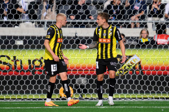 Häckens Axel Lindahl och Jacob Barret Laursen deppar