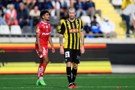 Häckens Simon Gustafson deppar