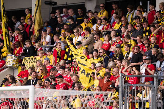 Elfsborgs supportrar på läktaren