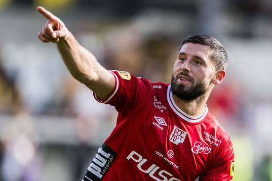 Elfsborgs Arber Zeneli jublar