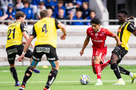 Elfsborgs Ahmed Qasem och Häckens Zeidane Inoussa
