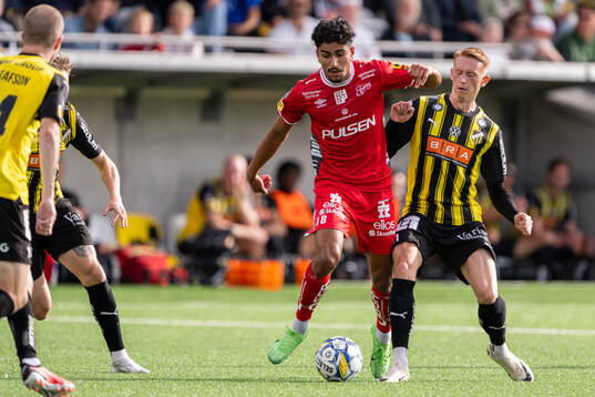 Elfsborgs Ahmed Qasem och Häckens Julius Lindberg