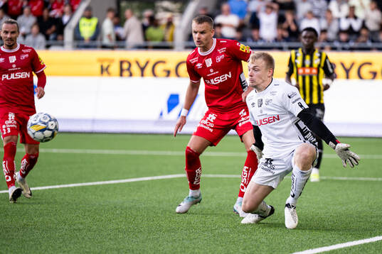 Elfsborgs Gustav Henriksson och målvakt Isak Pettersson