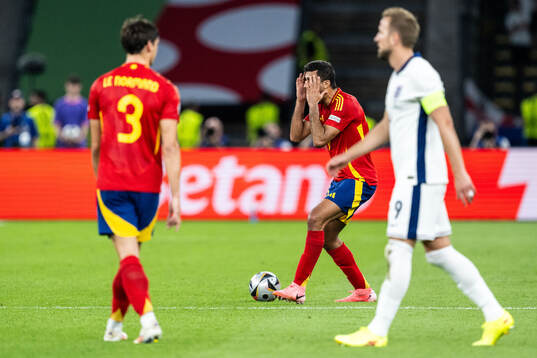 Rodrigo Hernandez of Spain reacts
