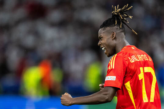 Nicholas Williams of Spain celebrates