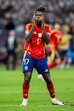 Nicholas Williams of Spain reacts