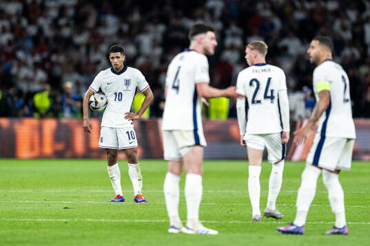Jude Bellingham of England looks dejected