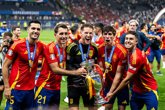 Mikel Merino, Mikel Oyarzabal, goalkeeper Alejandro Remiro,