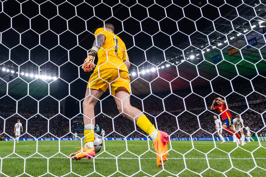 Goalkeeper Jordan Pickford of England looks dejected