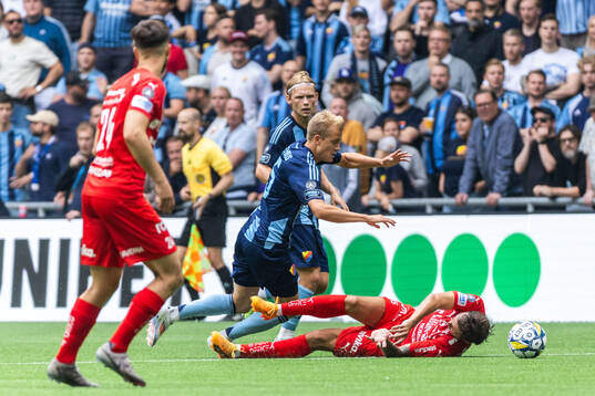 Djurgårdens Oskar Fallenius och Värnamos +vä15under