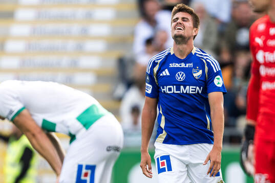 IFK Norrköpings Carl Björk deppar