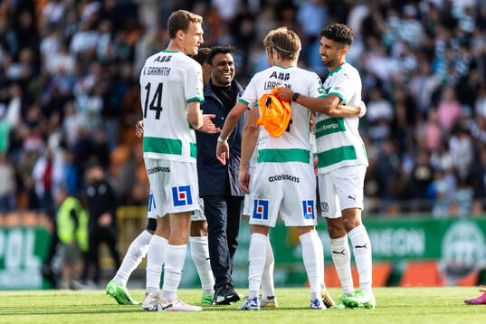 Västerås tränare Kalle Karlsson jublar