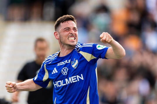 IFK Norrköpings Vito Hammershöy-Mistrati jublar