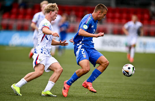 Vittorio Magni of Italy in action against Bork