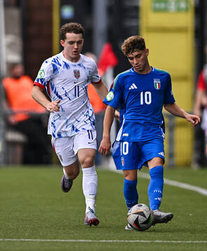 Simone Pafundi of Italy and Edvin Austbø of Norway