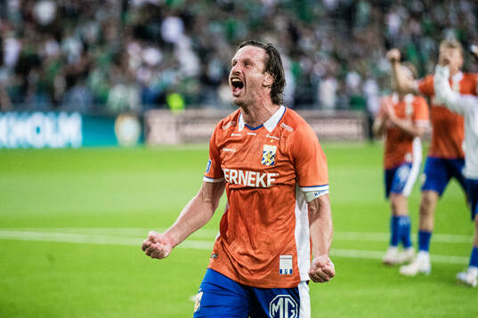 IFK Göteborgs Gustav Svensson jublar