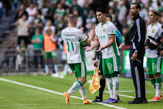 Hammarbys Jusef Erabi byts in mot Oscar Johansson Schellhas