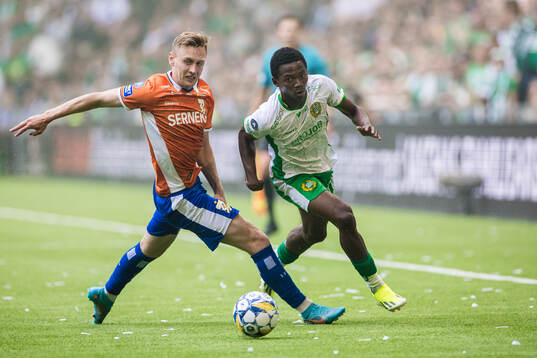 IFK Göteborgs Sebastian Ohlsson och Hammarbys Bazoumana
