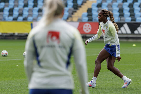 Evelyn Ijeh of the Swedish women's national football team