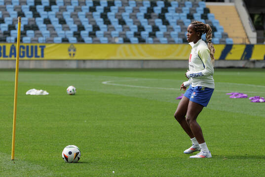Evelyn Ijeh of the Swedish women's national football team
