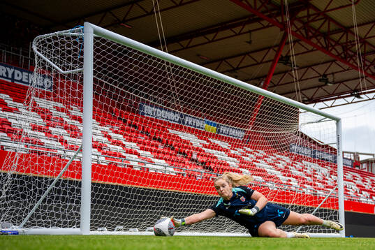 Goalkeeper Guro Pettersen of the Norwegian women's national