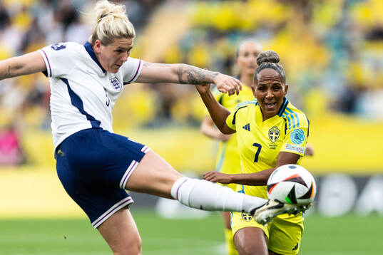 Millie Bright of England and Madelen Janogy of Sweden