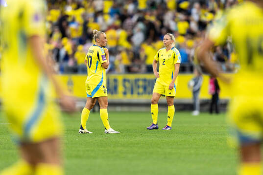 Hanna Bennison and Jonna Andersson of Sweden look dejected