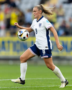 Georgia Stanway of England