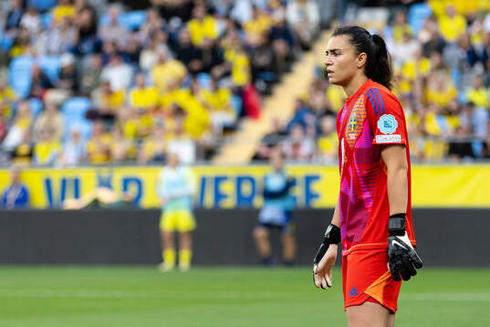 Goalkeeper Zecira Musovic of Sweden