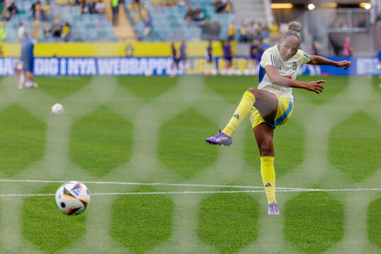 Madelen Janogy ahead the UEFA Women's Euro Qualifier