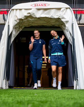 Goalkeeper Guro Pettersen and goalkeeper Cecilie