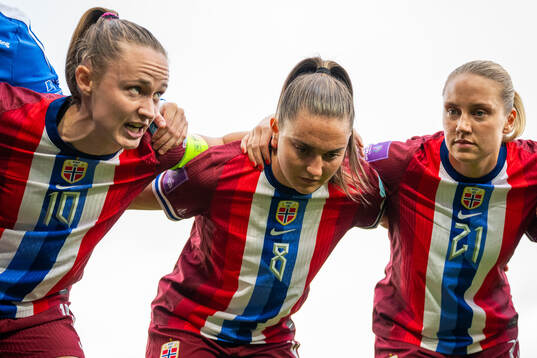 Caroline Graham Hansen, Vilde Bøe Risa and Lisa Naalsund