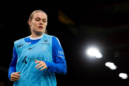 Marthine Østenstad of Norway warms up