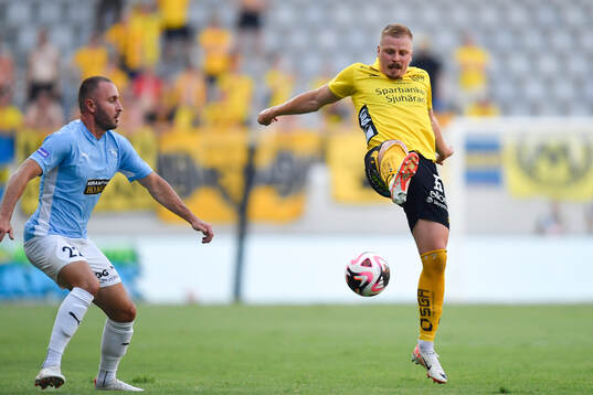 Muamer Tankovic of Pafos and Per Frick of Elfsborg