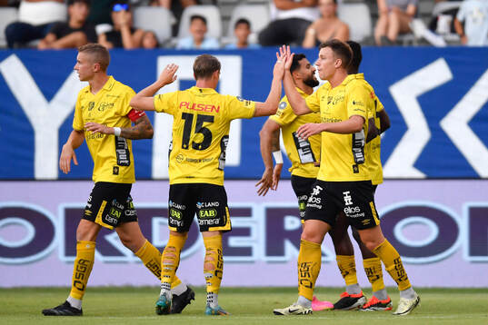 Players of Elfsborg celebrate