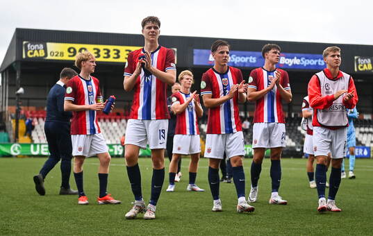 Bläddra bland fler bilder av Football, UEFA European U19 Championship, Norway - Ukraine