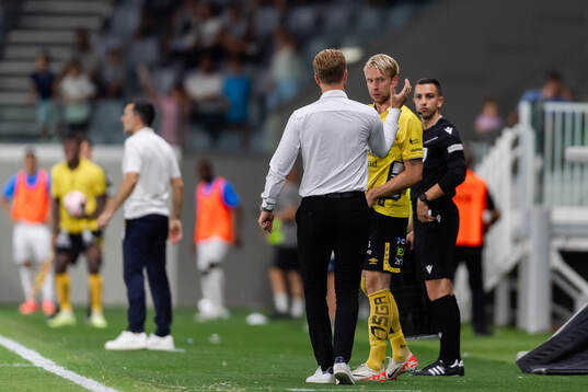 Manager Oscar Hiljemark and Johan Larsson of Elfsborg